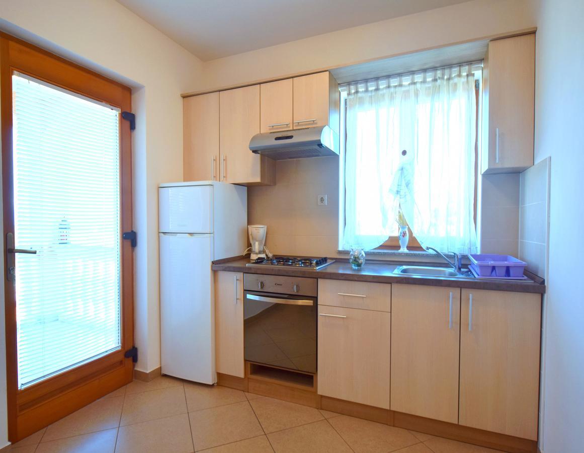 מאלינסקה Apartments Ivanka מראה חיצוני תמונה